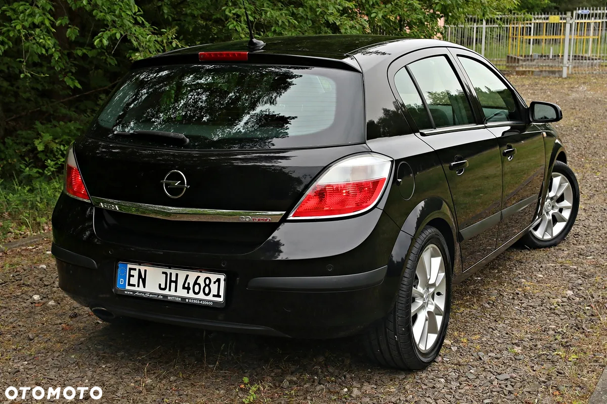 Opel Astra 2.0 Turbo Sport - 23