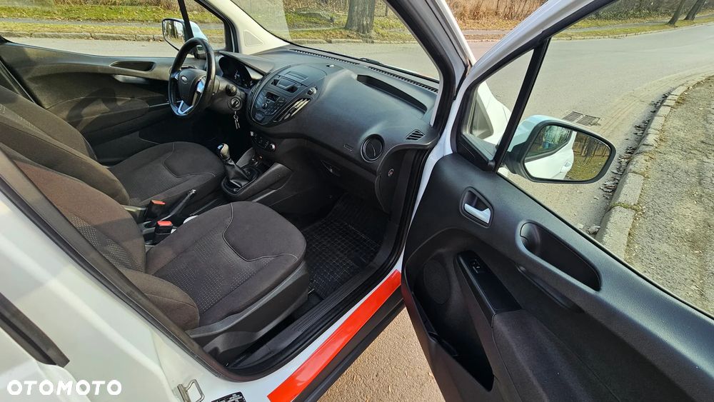 Ford Transit Courier - 5