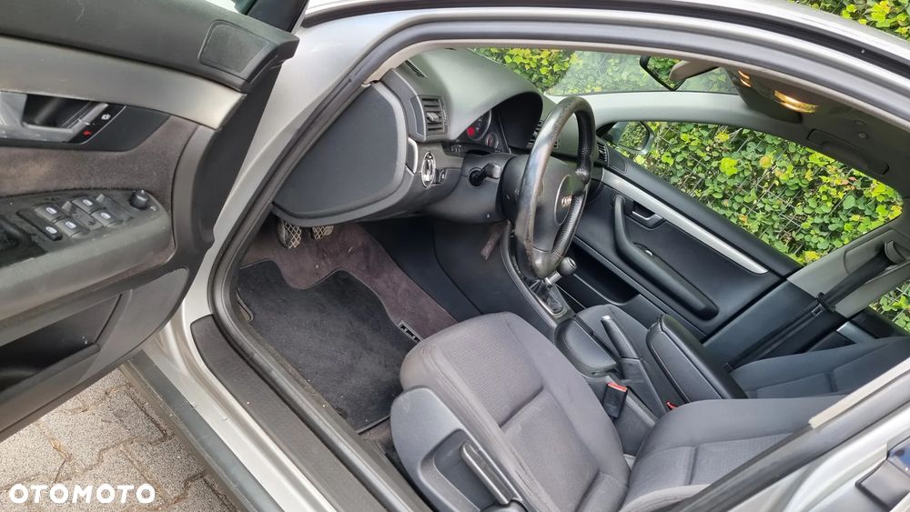 Audi A4 Limousine - 9
