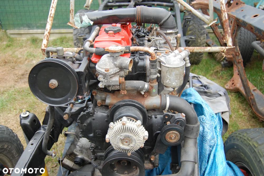 TOYOTA LAND CRUISER J7 - Silnik 3B 3,4 Diesel