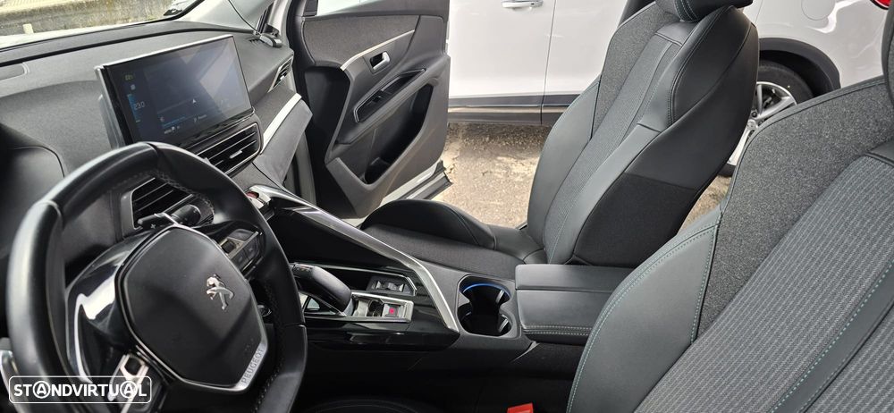 Peugeot 3008 1.6 Hybrid Allure e-EAT8 - 19
