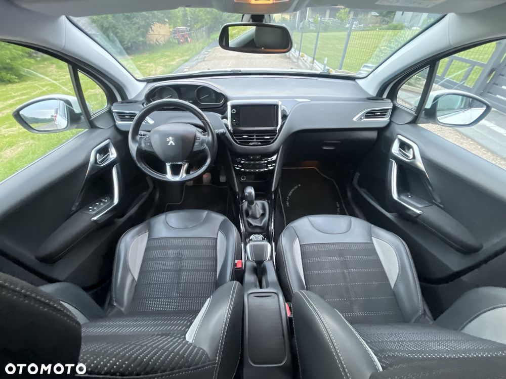 Peugeot 2008 - 4