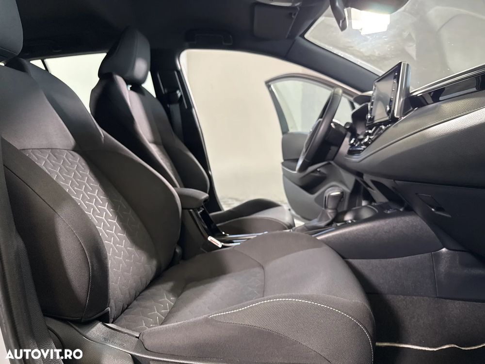 Toyota Corolla - 12