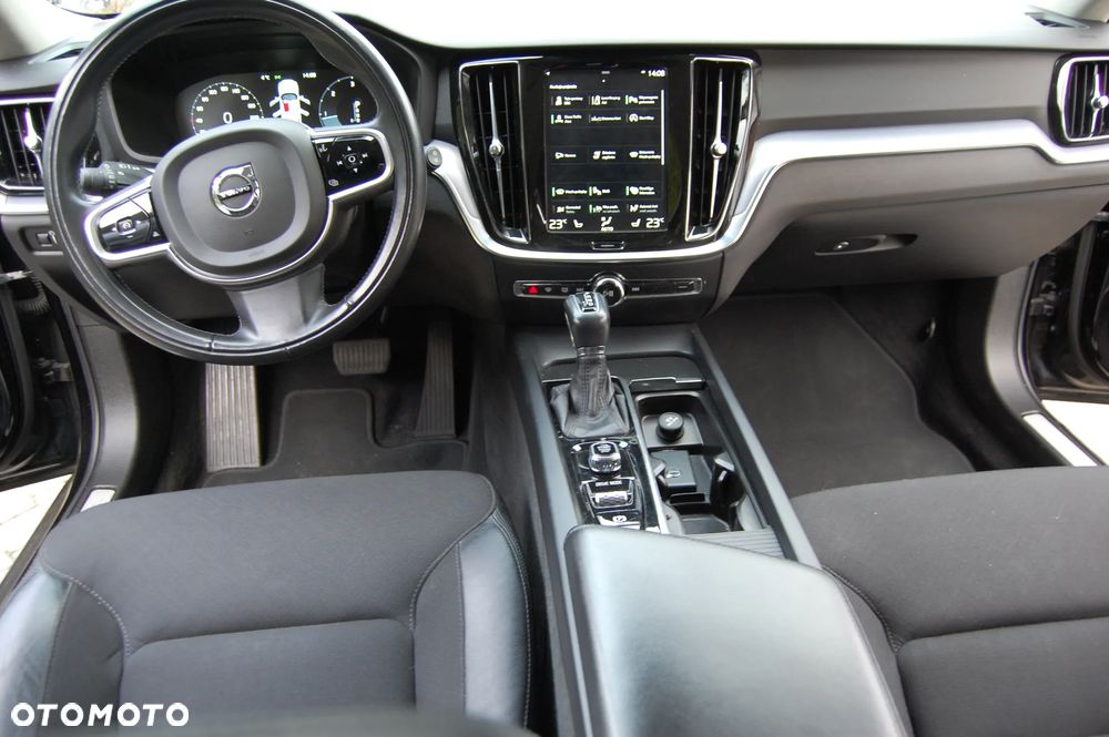 Volvo V60 Cross Country D4 AWD Geartronic Pro - 5