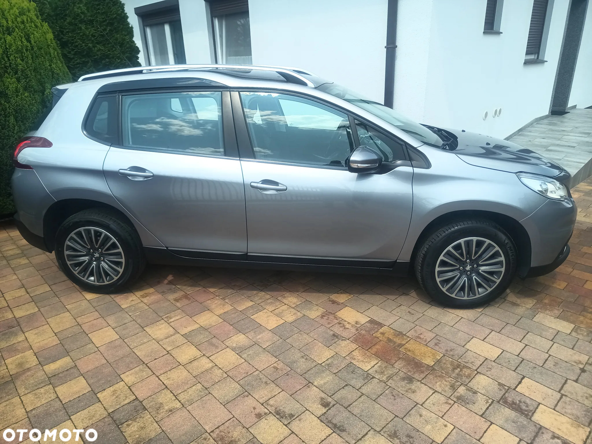 Peugeot 2008 - 7