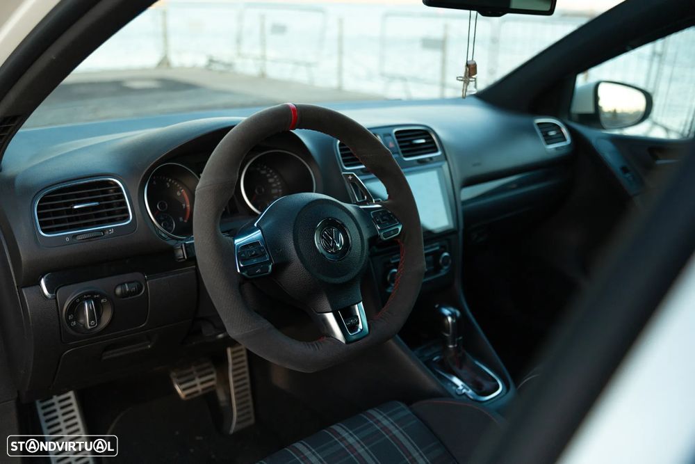 VW Golf 2.0 GTI DSG - 8