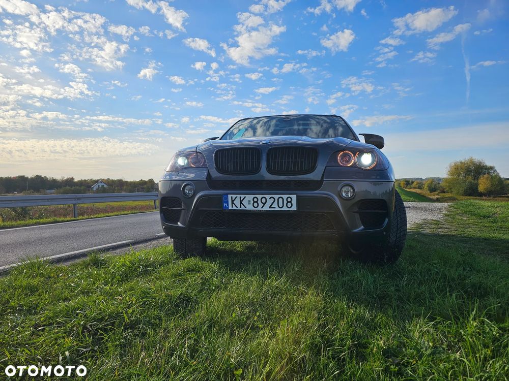 BMW X5 5.0i xDrive - 2