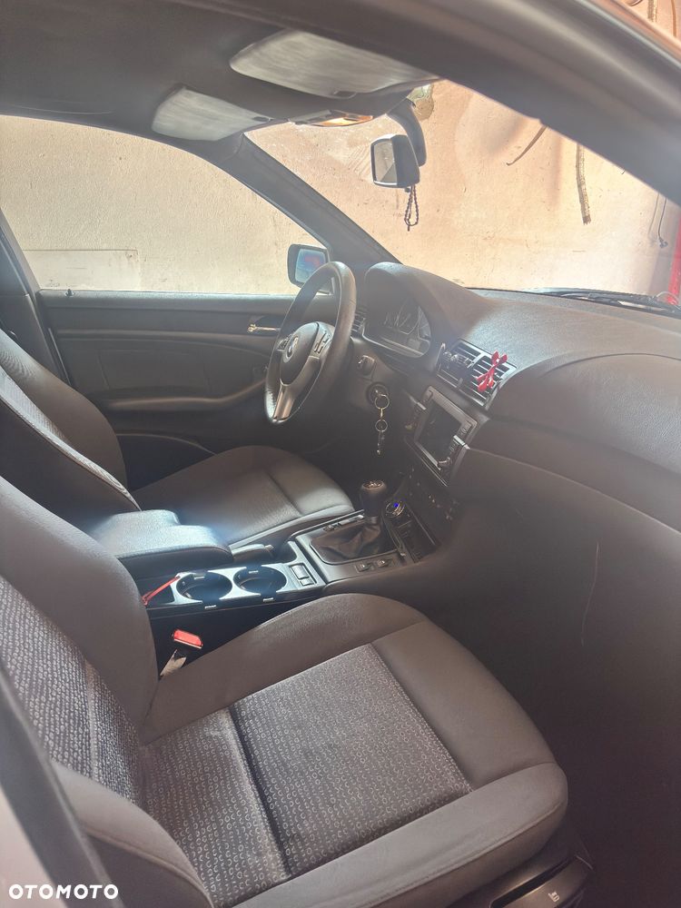 BMW Seria 3 330i Edition Sport - 5