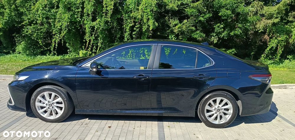 Toyota Camry 2.5 Hybrid Comfort CVT - 2