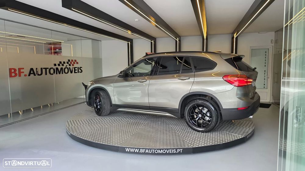 BMW X1 18 d sDrive Auto Line Sport - 15