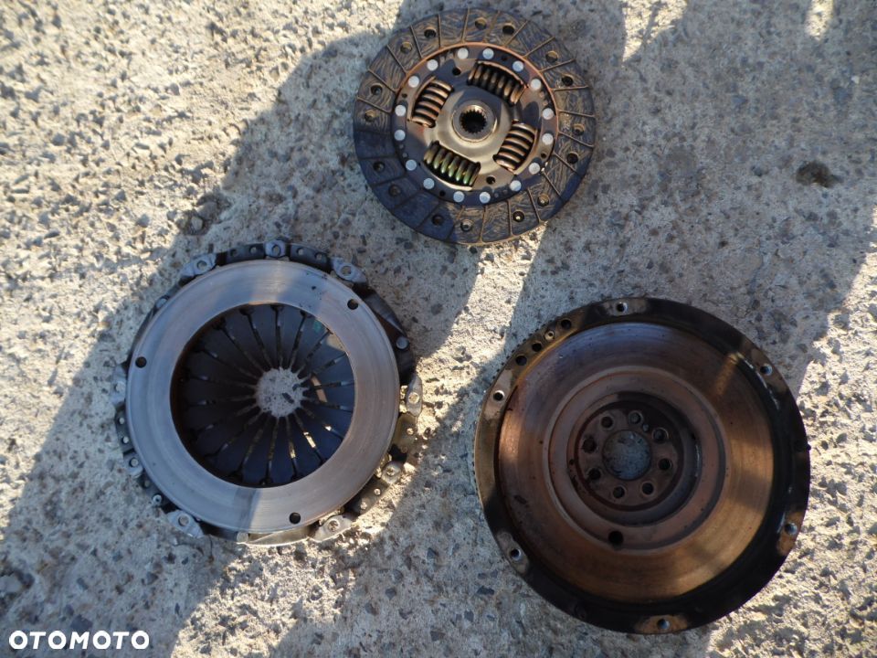 Sprzęgło tarcza docisk koło zamachowe Fiat Linea Punto 1.3 M-Jet - 1