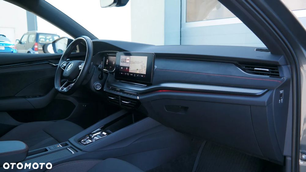 Skoda Octavia 2.0 TSI RS DSG - 9