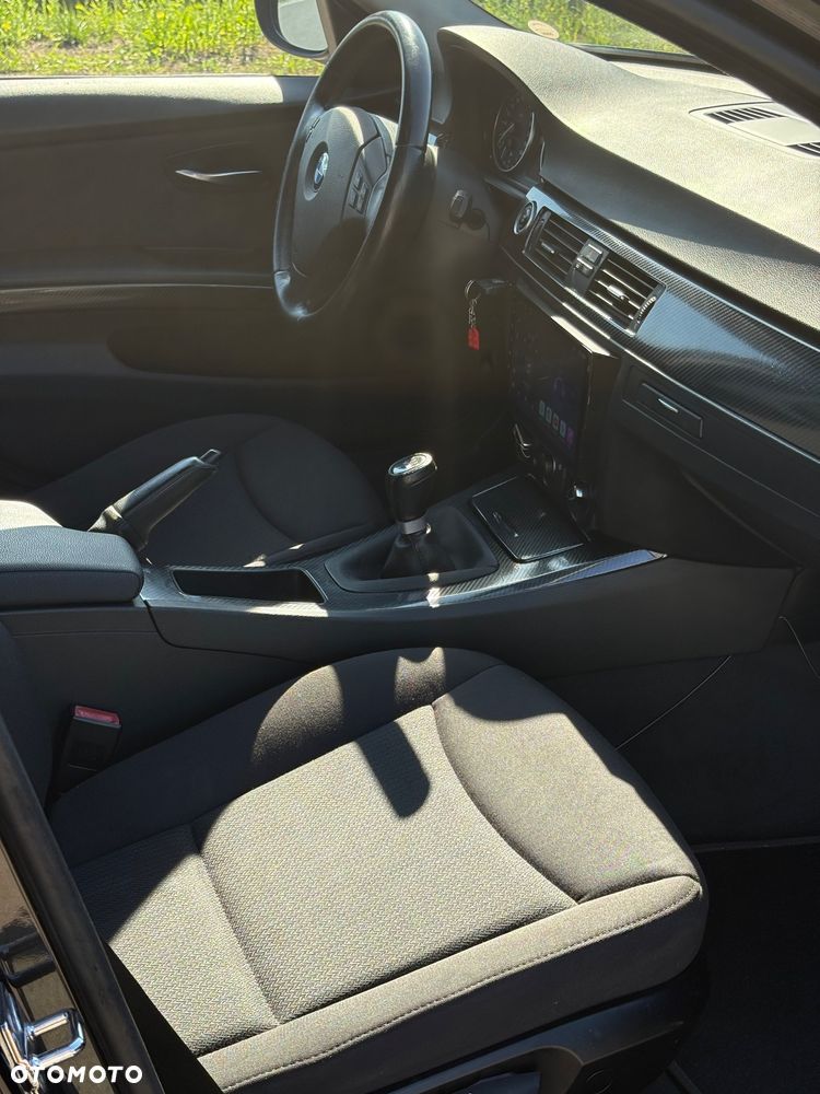 BMW Seria 3 318i Edition Sport - 11