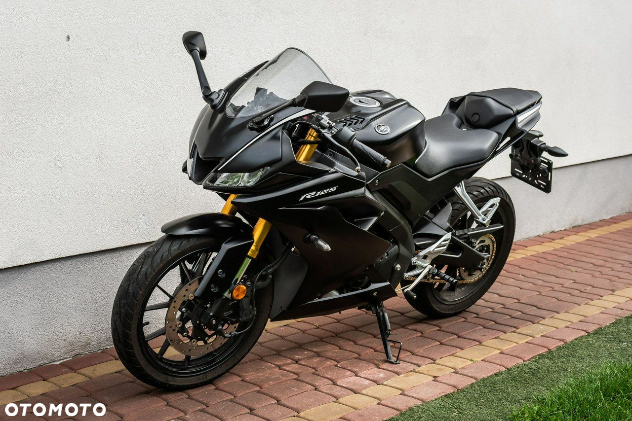 Yamaha YZF - 6