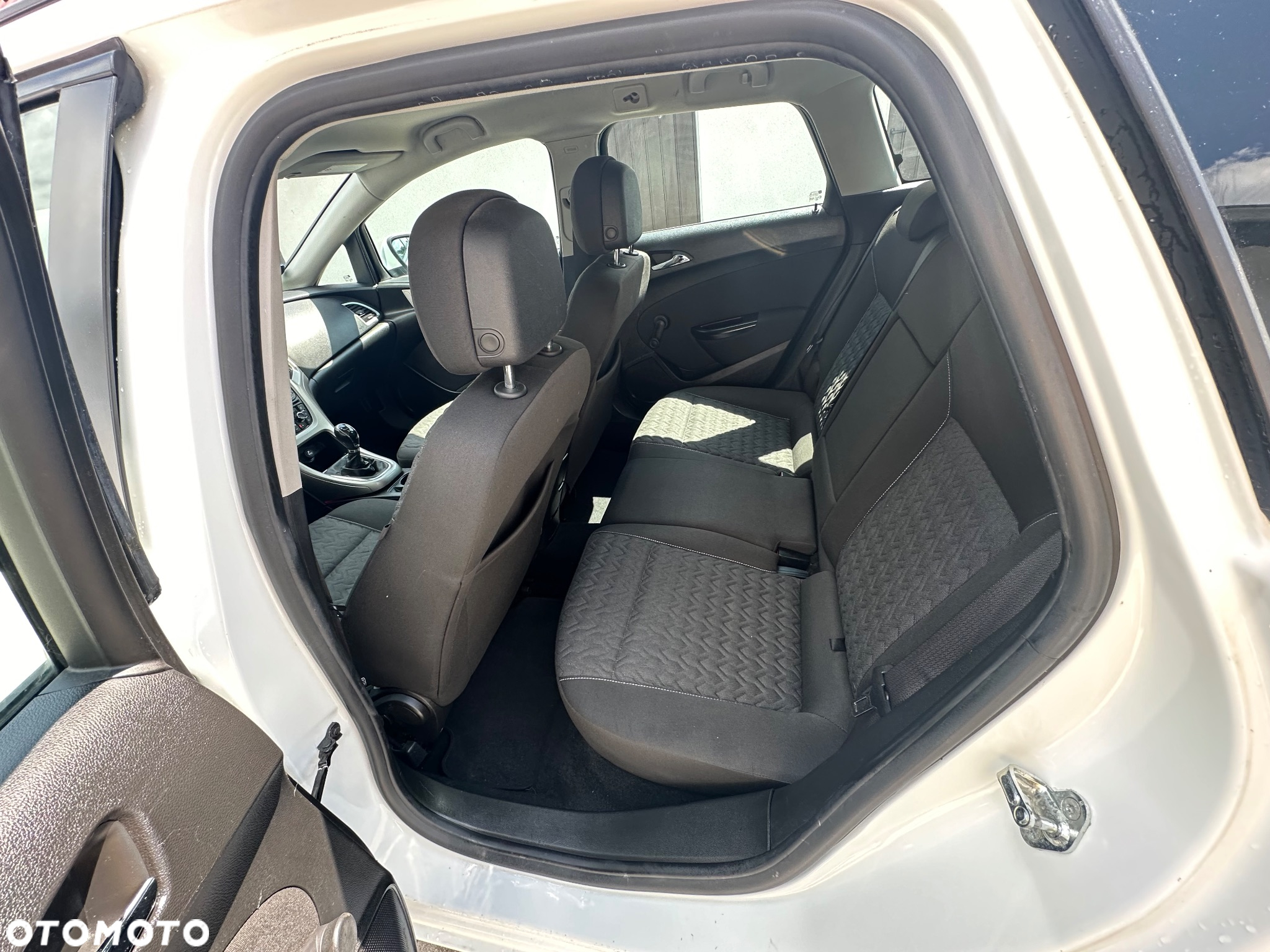 Opel Astra 1.4 Turbo Active - 32