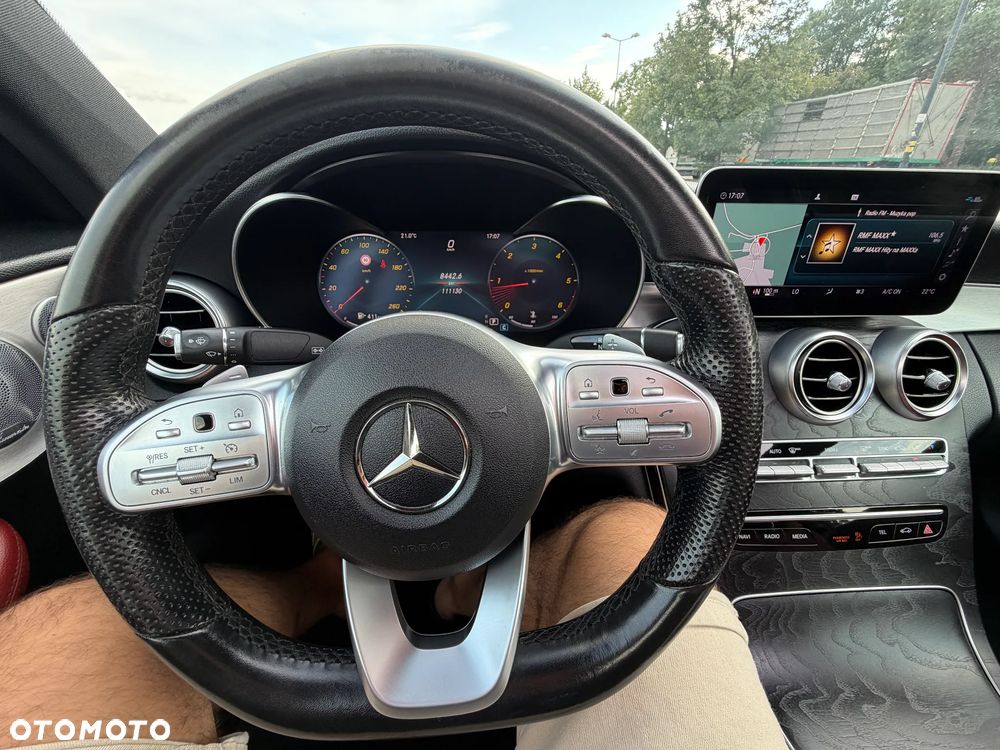 Mercedes-Benz Klasa C 300 d 4MATIC 9G-TRONIC - 22