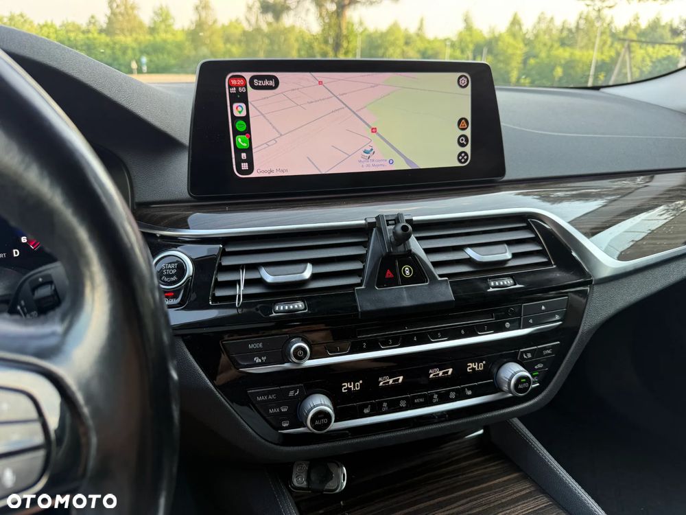 BMW Seria 5 530d xDrive Sport-Aut Luxury Line - 20