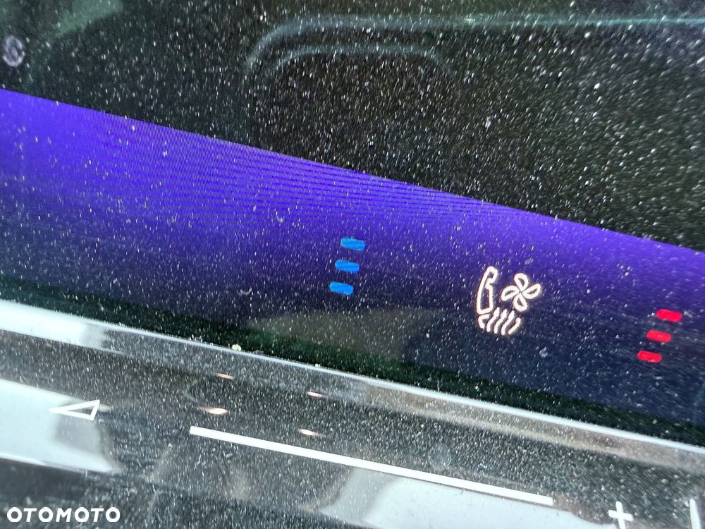 Volkswagen Passat - 14