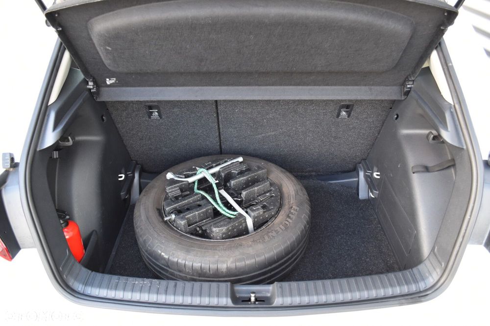 Skoda Fabia 1.0 Ambition - 29
