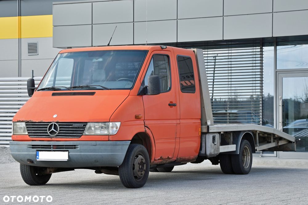 Mercedes-Benz Sprinter - 4