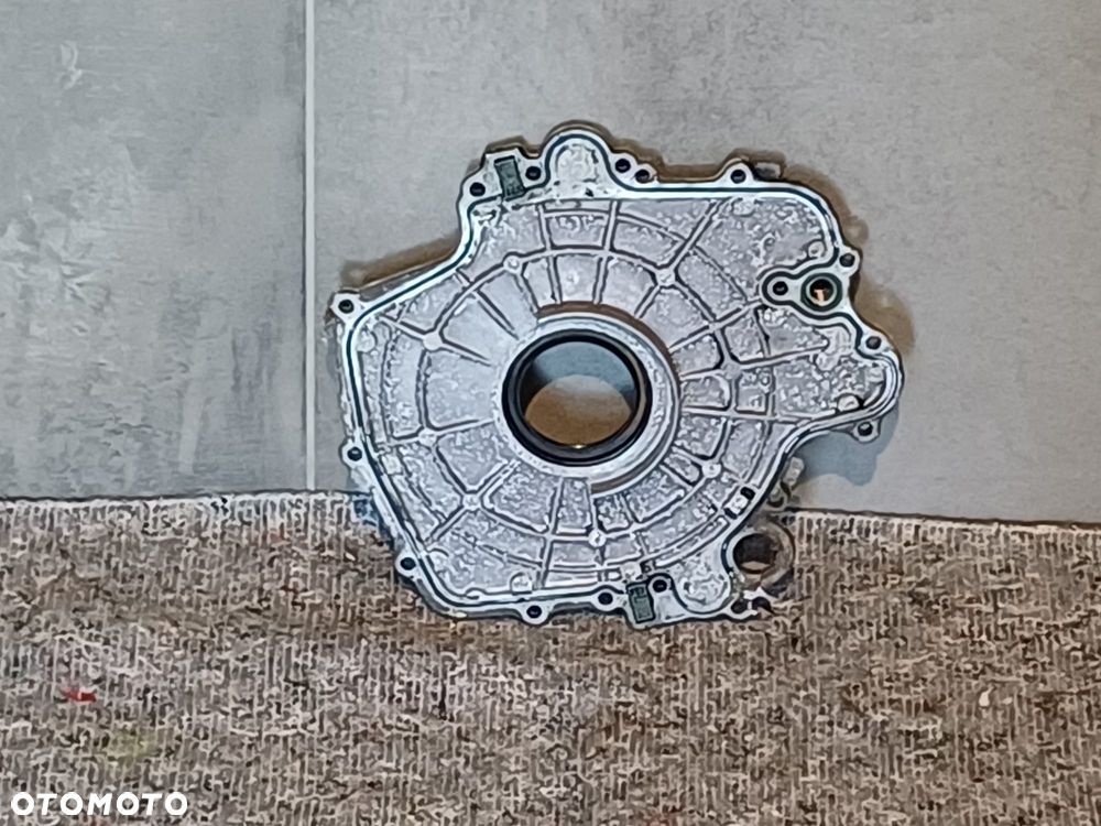 NR 68 Obudowa osłona rozrządu Audi A8 D3 4,0TDI 057103153M - 5