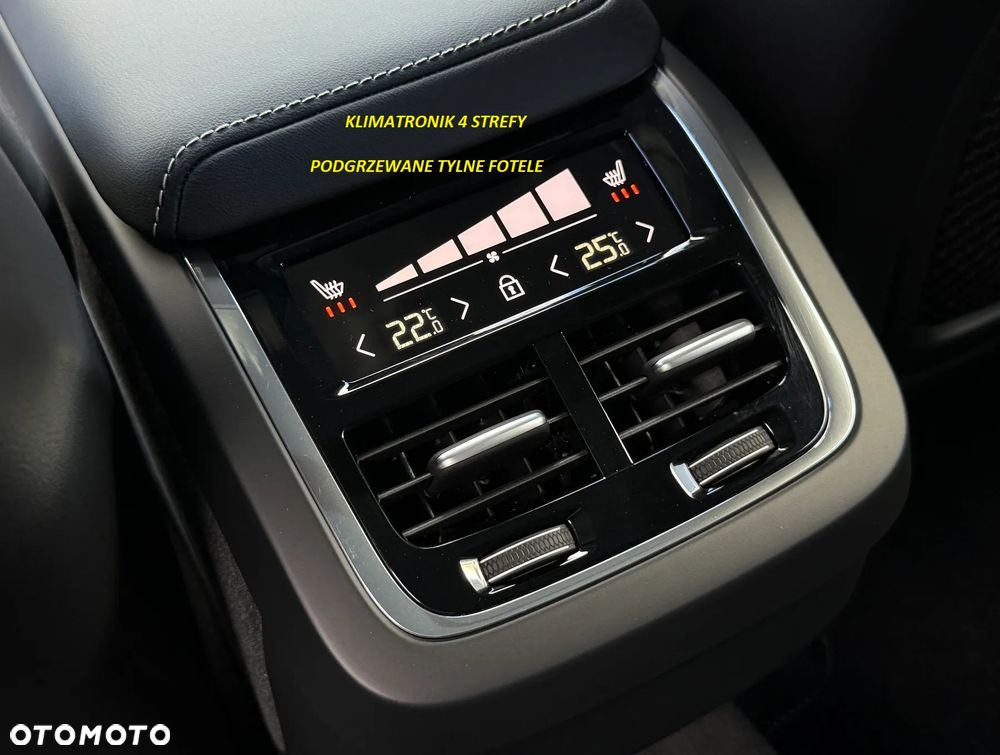 Volvo XC 60 B5 B AWD Plus Dark - 16