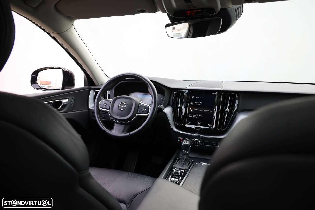 Volvo XC 60 2.0 D4 Momentum Plus Geartronic - 12