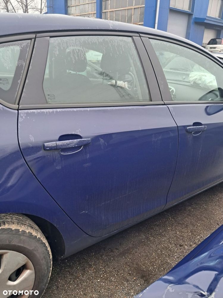 Opel Astra J IV HB 5D drzwi prawy tył Kompletne Z20Z - 1