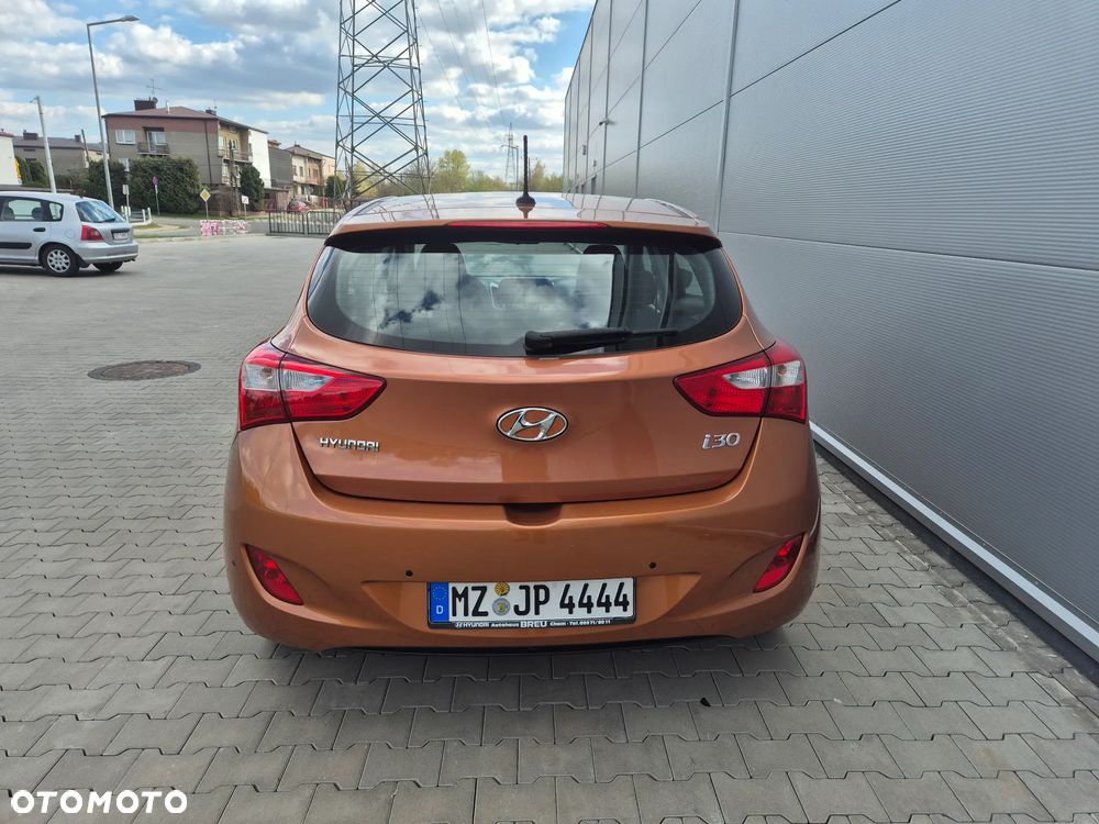 Hyundai i30 1.4 Passion - 6