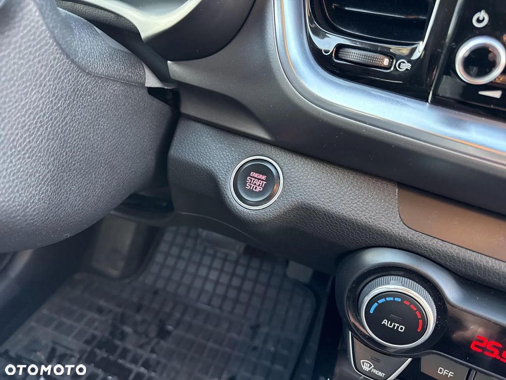 Kia Stonic 1.0 T-GDI L Business Line DCT - 28