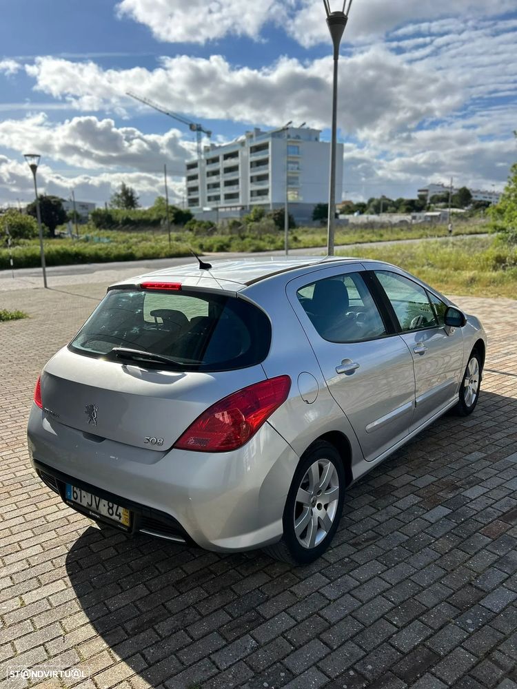 Peugeot 308 1.6 HDi Executive - 3