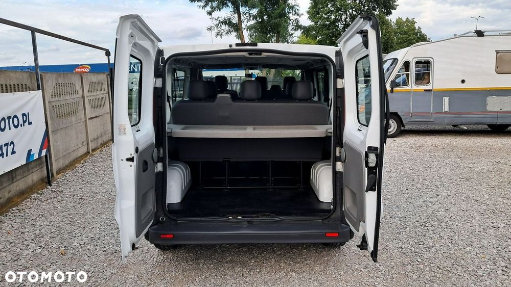 Renault Trafic - 12
