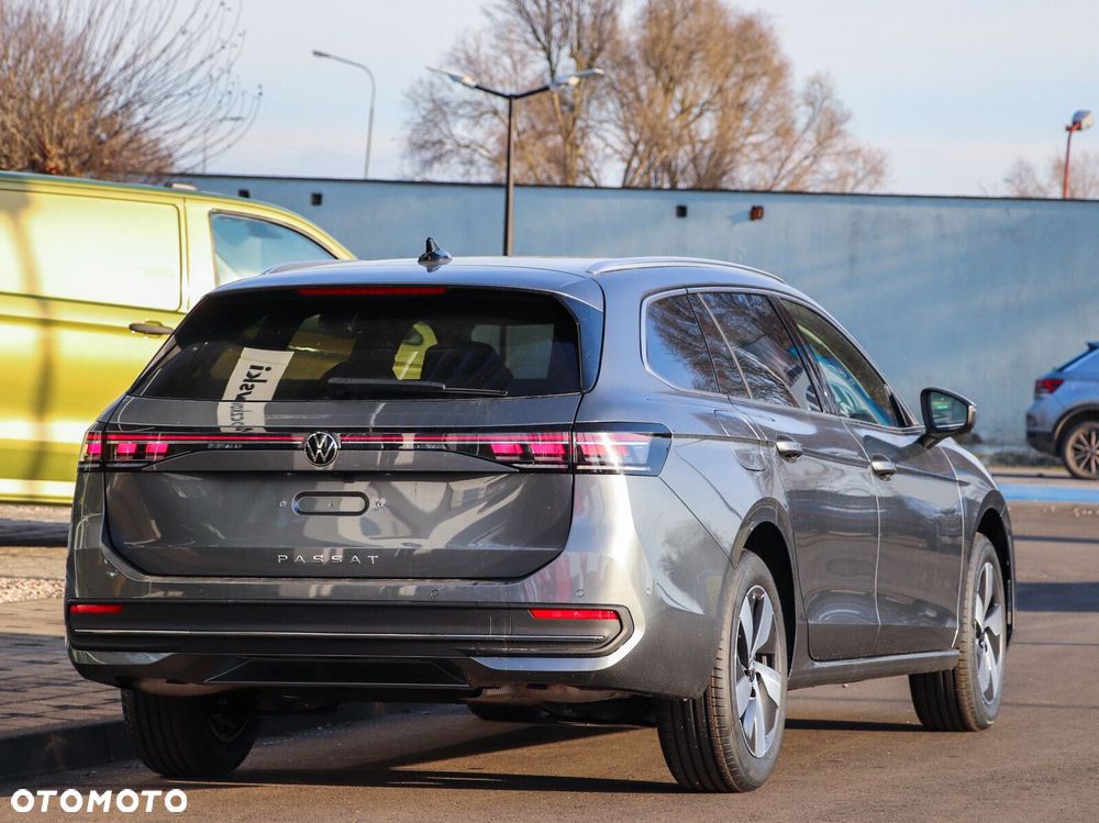 Volkswagen Passat - 5