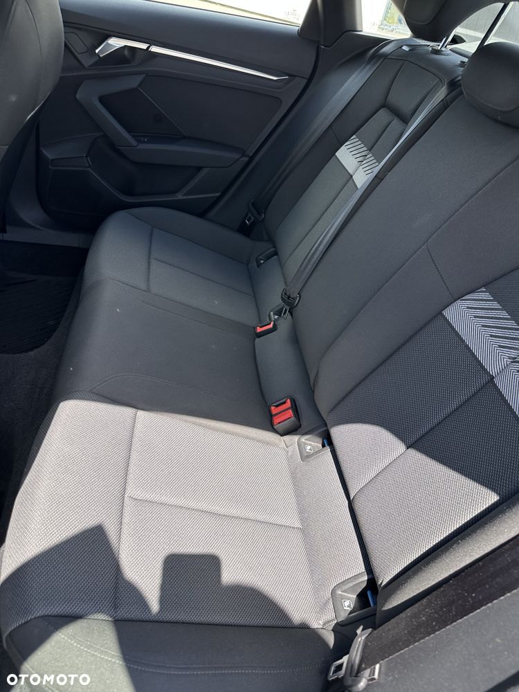 Audi A3 Limousine 35 TDI S Line S tronic - 11