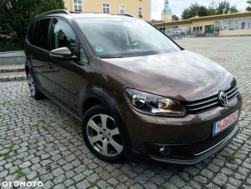 Volkswagen Touran 2.0 TDI DPF Cross - 11
