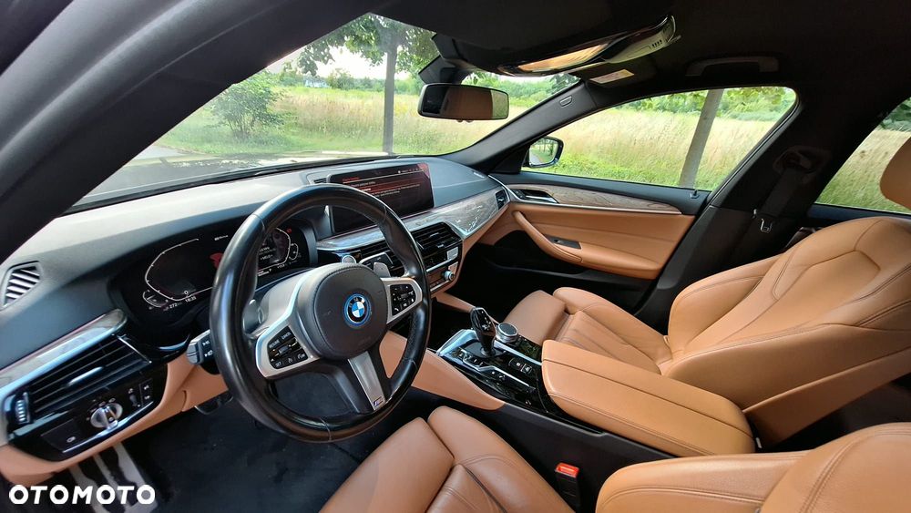 BMW Seria 5 520e M Sport sport - 16