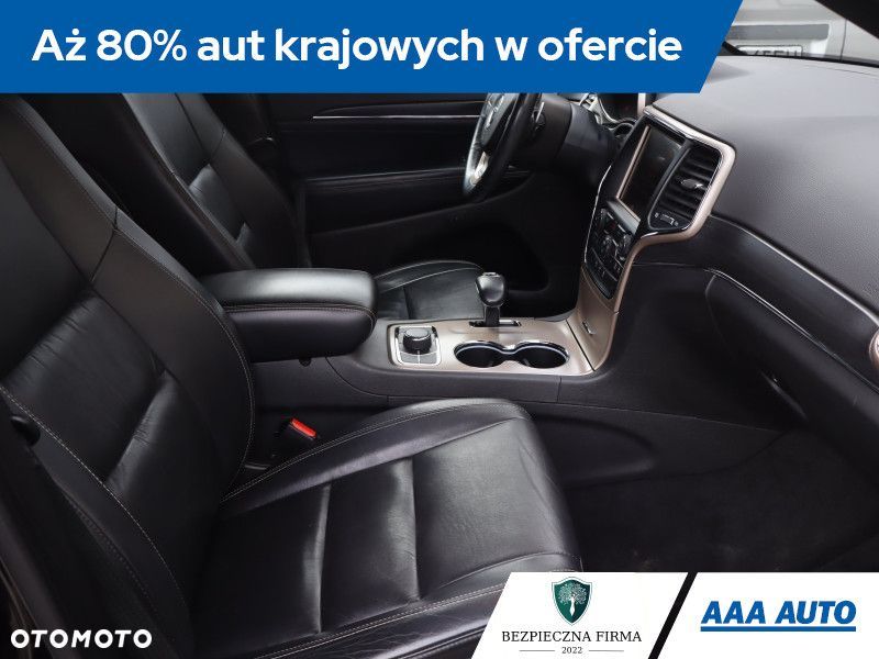 Jeep Grand Cherokee - 11
