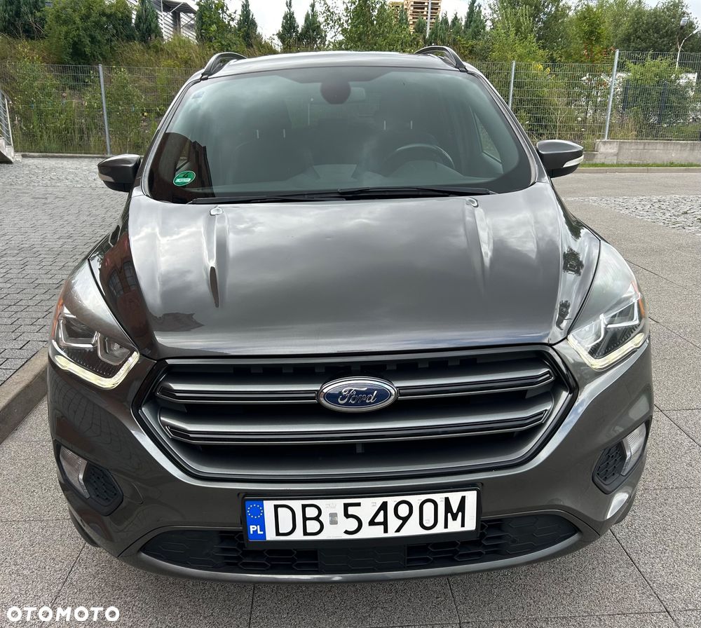 Ford Kuga 1.5 EcoBoost 2x4 ST-Line - 2