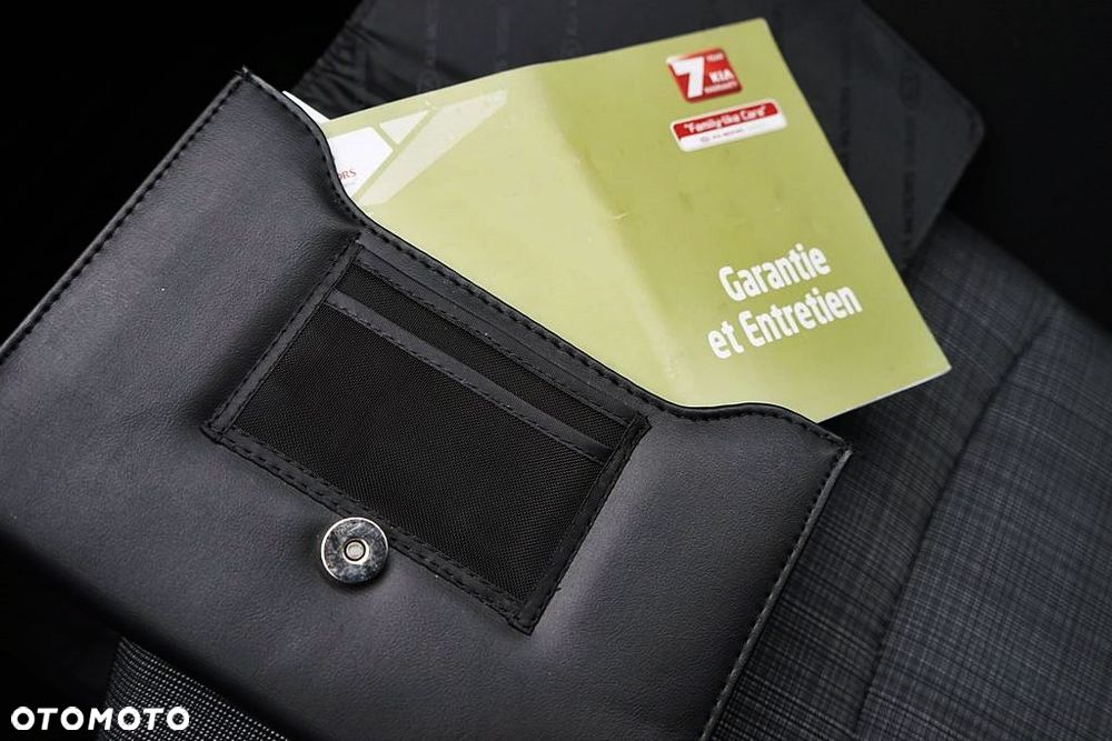 Kia Ceed 1.6 CRDi 90 ISG Vision - 30