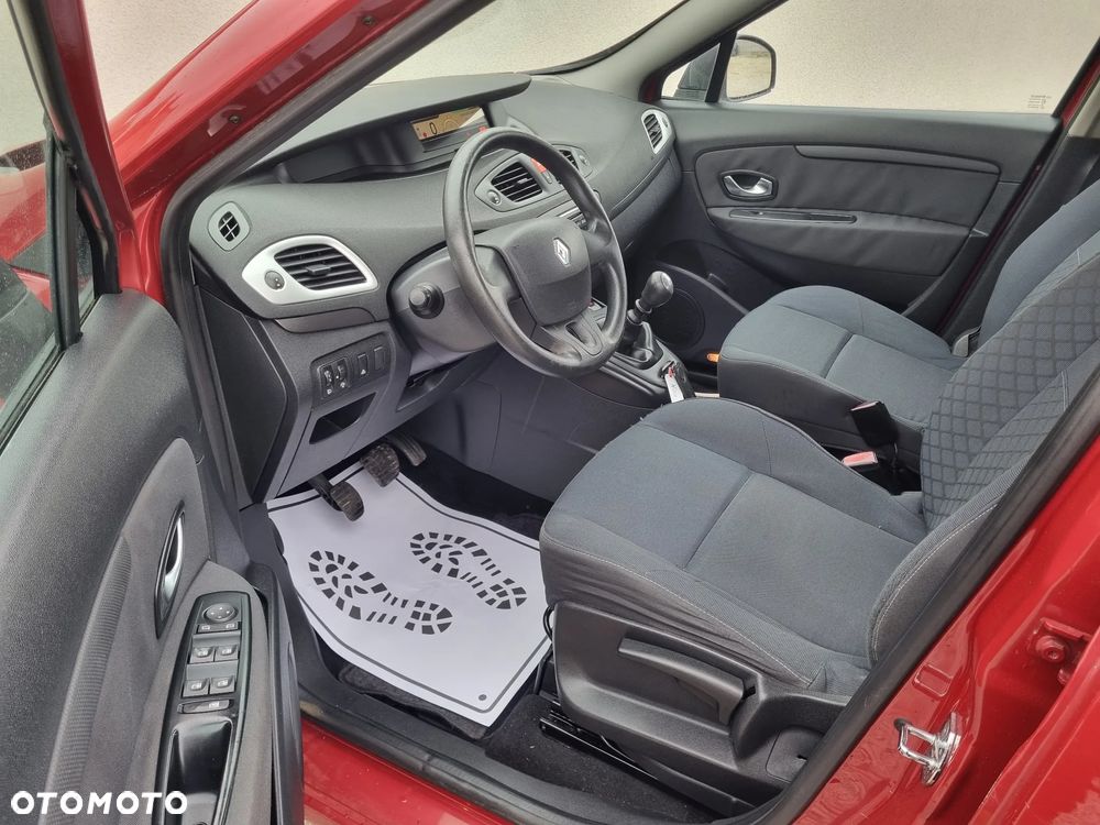 Renault Grand Scenic - 6