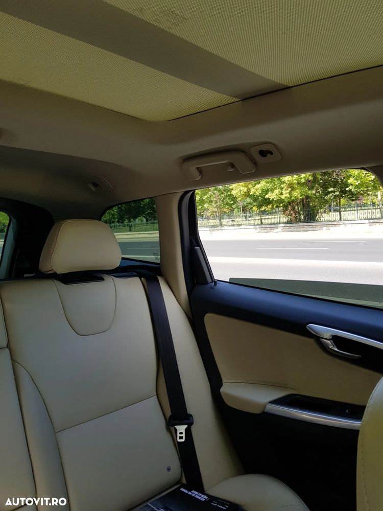 Volvo XC 60 - 2