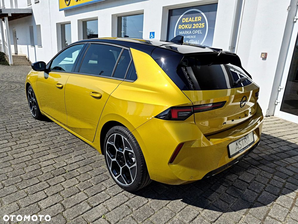 Opel Astra 1.2 T mHEV Ultimate eDTC - 3