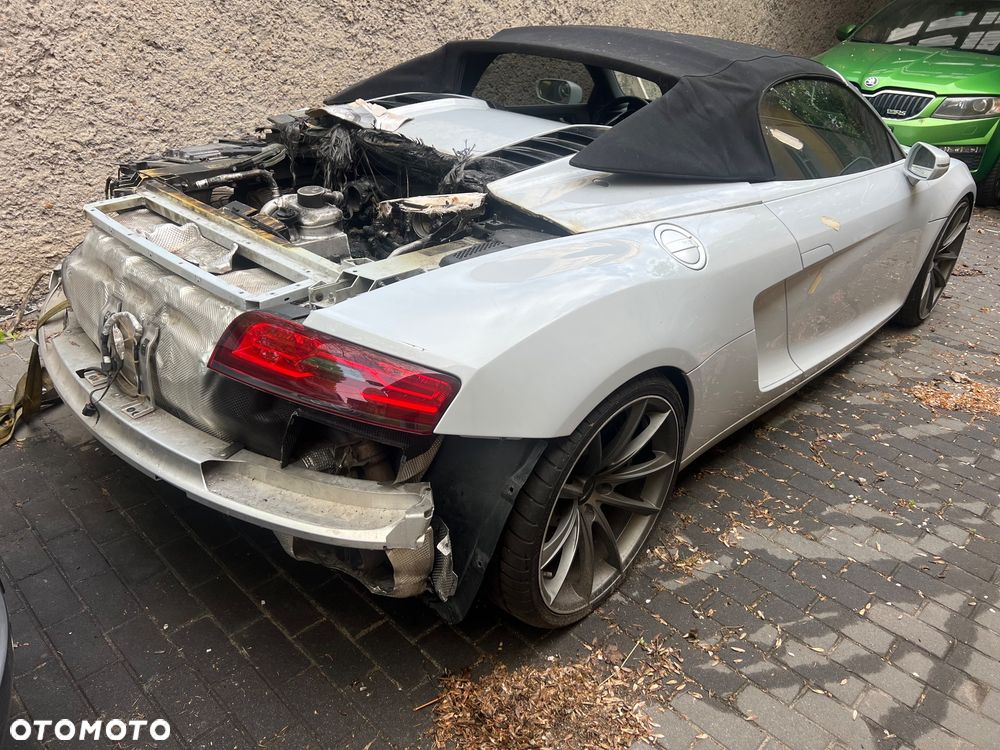 Audi R8 Coupé 4.2 Quattro S tronic - 3