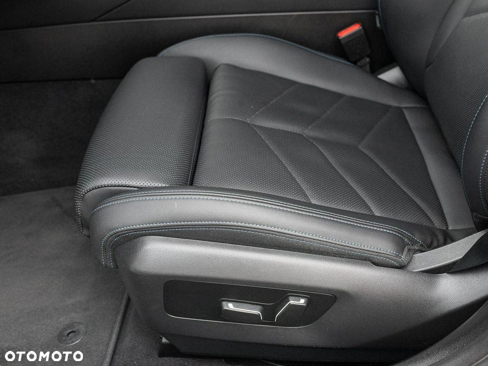 BMW Seria 5 520d mHEV M Sport - 11