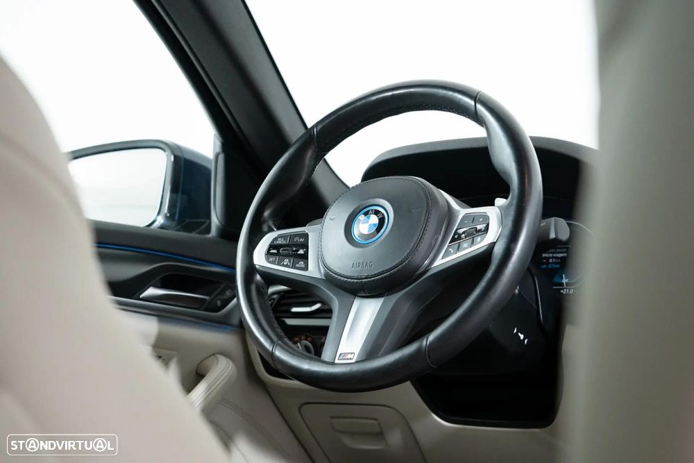 BMW 545 e xDrive Line Luxury - 22