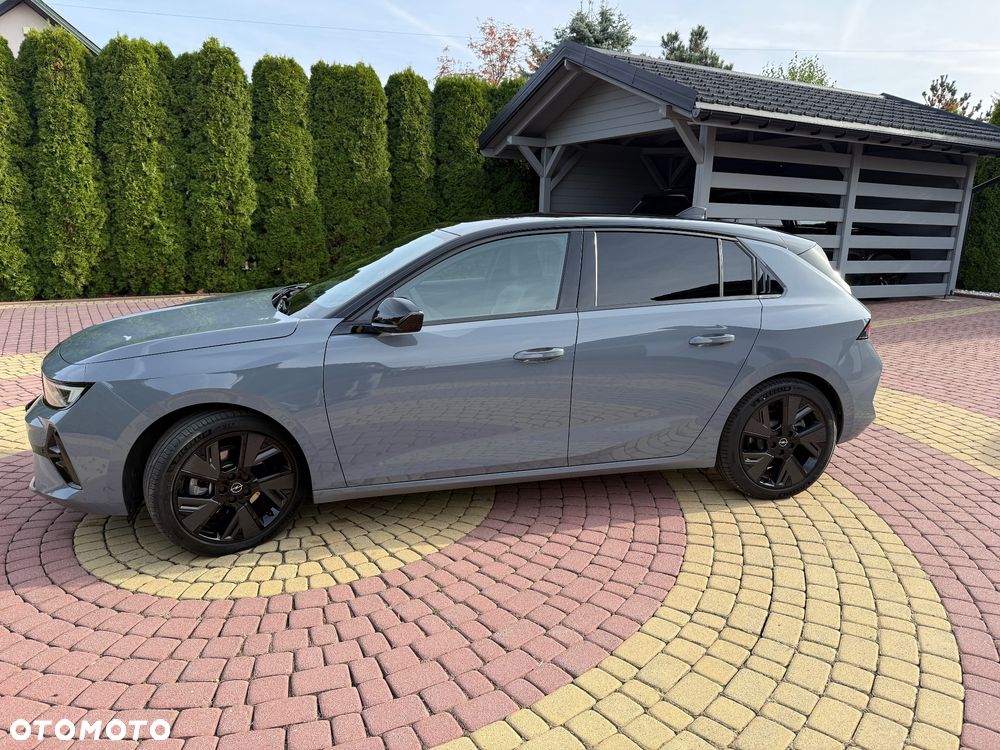 Opel Astra GS - 9