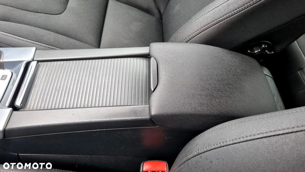 Volvo S60 D3 Geartronic Momentum - 33