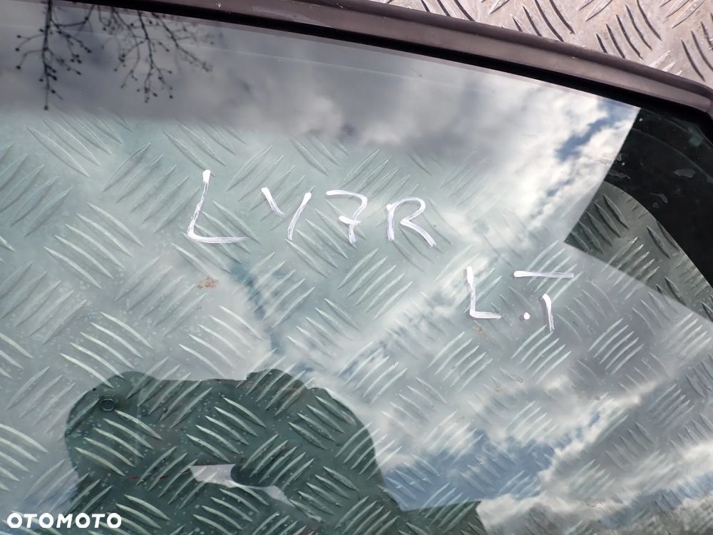 DRZWI LEWY TYŁ AUDI A4 B6 LY7R RADOM - 2