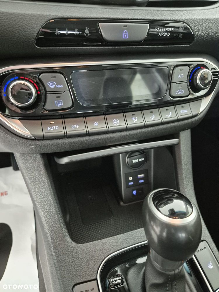 Hyundai i30 - 30