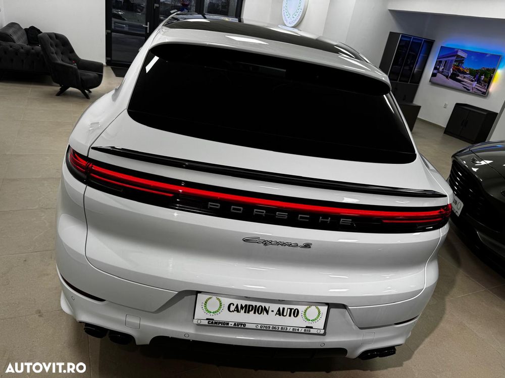 Porsche Cayenne Coupe S E-Hybrid Tiptronic S Black Edition - 8